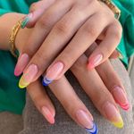 خدمات کاشت ناخن و اکستنشن مژه نفس