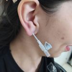 آموزش، خدمات پیرسینگ و میکرودرمال یاسمین