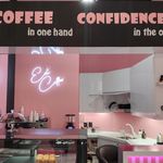 کافه قنادی اِدی