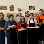 آموزشگاه آشپزی و شیرینی پزی میزبان