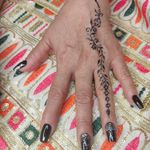 نقش حنا با سورا