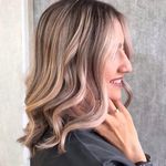 سالن زیبایی هستی درخشان