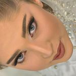 سالن آرایش و زیبایی رویا