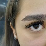 خدمات اکستنشن و لیفت و لمینت مژه و ابرو