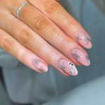 آرایشگاه و سالن زیبایی ریحانه