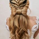 آرایشگاه و آموزشگاه زنانه (مون بيوتی)