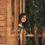 (کودکی استودیو قم)عکاسی کودک در فضای باز