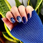 سالن زيبايي روشن