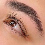 کاشت مژه نسترن