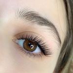 سالن زیبایی آیشین