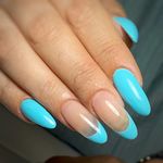 سالن تخصصی ناخن، مژه، رنگ و لایت لاراتیس