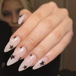 سالن تخصصی ناخن، مژه، رنگ و لایت لاراتیس