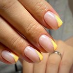 سالن تخصصی ناخن، مژه، رنگ و لایت لاراتیس