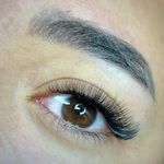 سالن تخصصی ناخن، مژه، رنگ و لایت لاراتیس