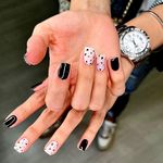 سالن زيبايي روشن