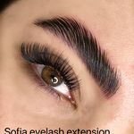 خدمات تخصصی اکستنشن مژه سوفیا