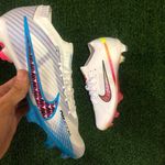 کتونی فوتبال