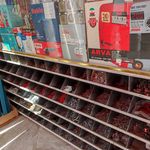 رنگ و ابزار تاج(رحیمی)