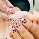 سالن زیبایی دلاریس