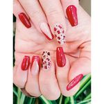 سالن زیبایی دلاریس