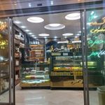 شیرینی و نان‌ سنتی شاه حمزه