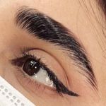 اکستنشن و کاشت مژه نیکا
