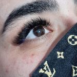 کاشت مژه و کاشت ناخن