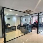 شیشه و اینه پاسداران