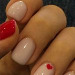 خدمات کاشت ناخن راحله