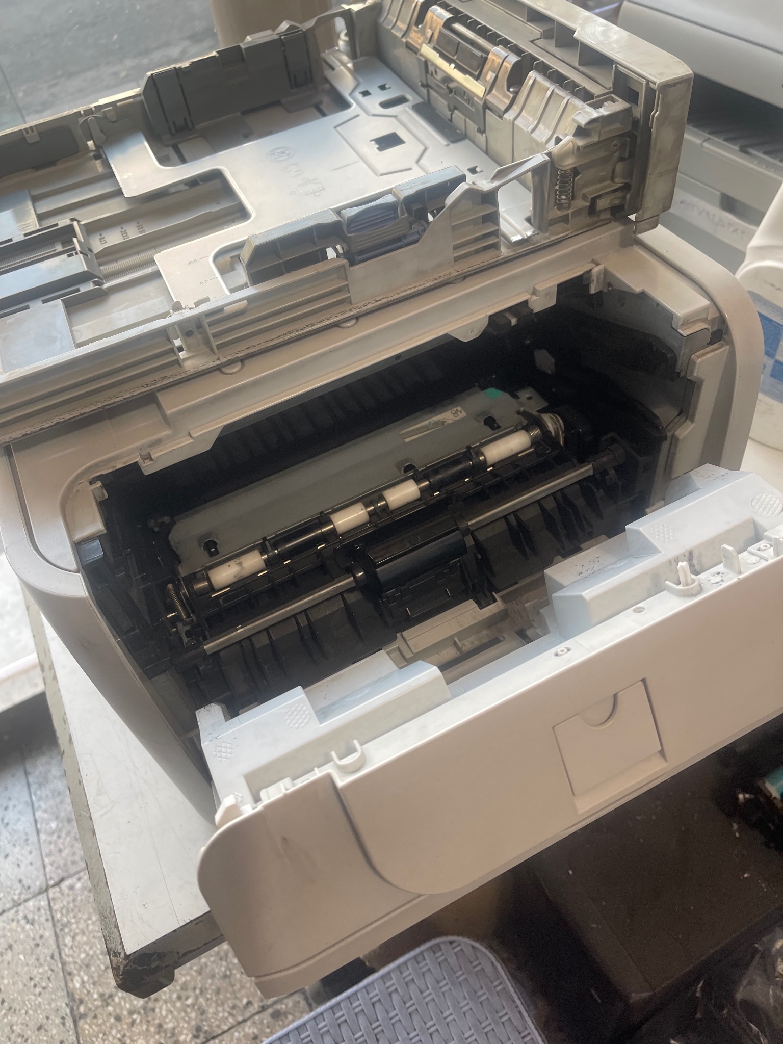 تعمیرات تخصصی ماشینهای اداری