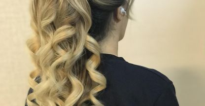 مرکز زیبایی یلدا اسلامی(میکاپ،شینیون،کاشت ناخن)