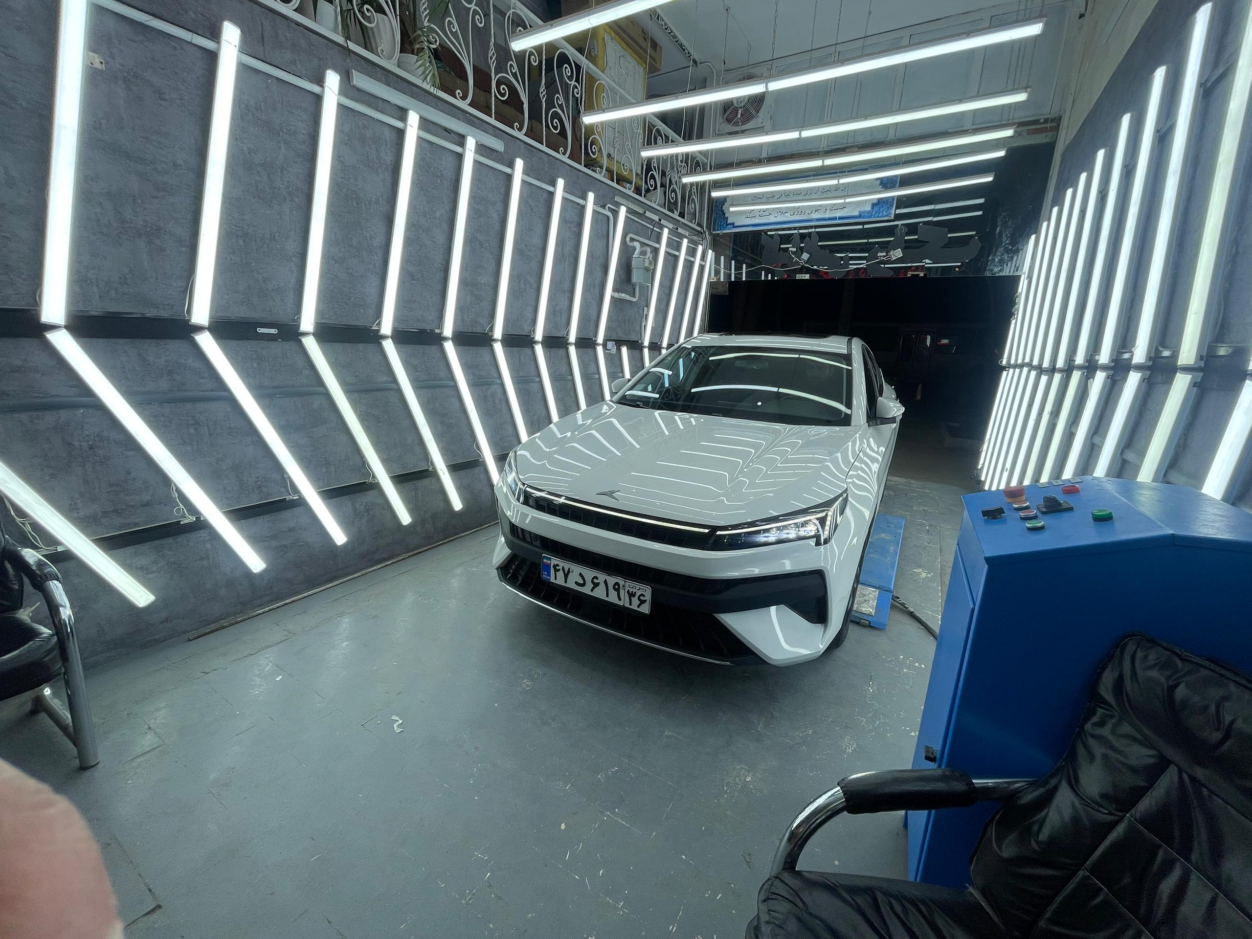 تشخیص رنگ خودرو پرتویی