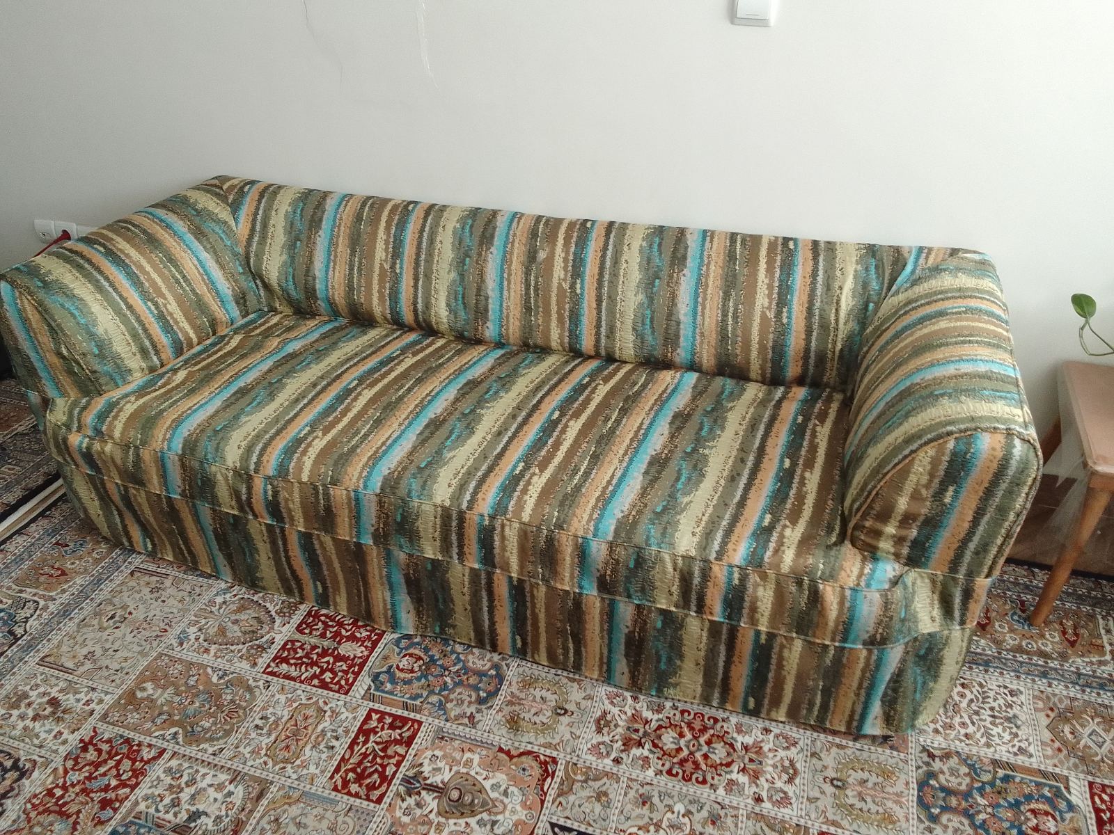 دوخت دوز پیراهن مبل احمدی