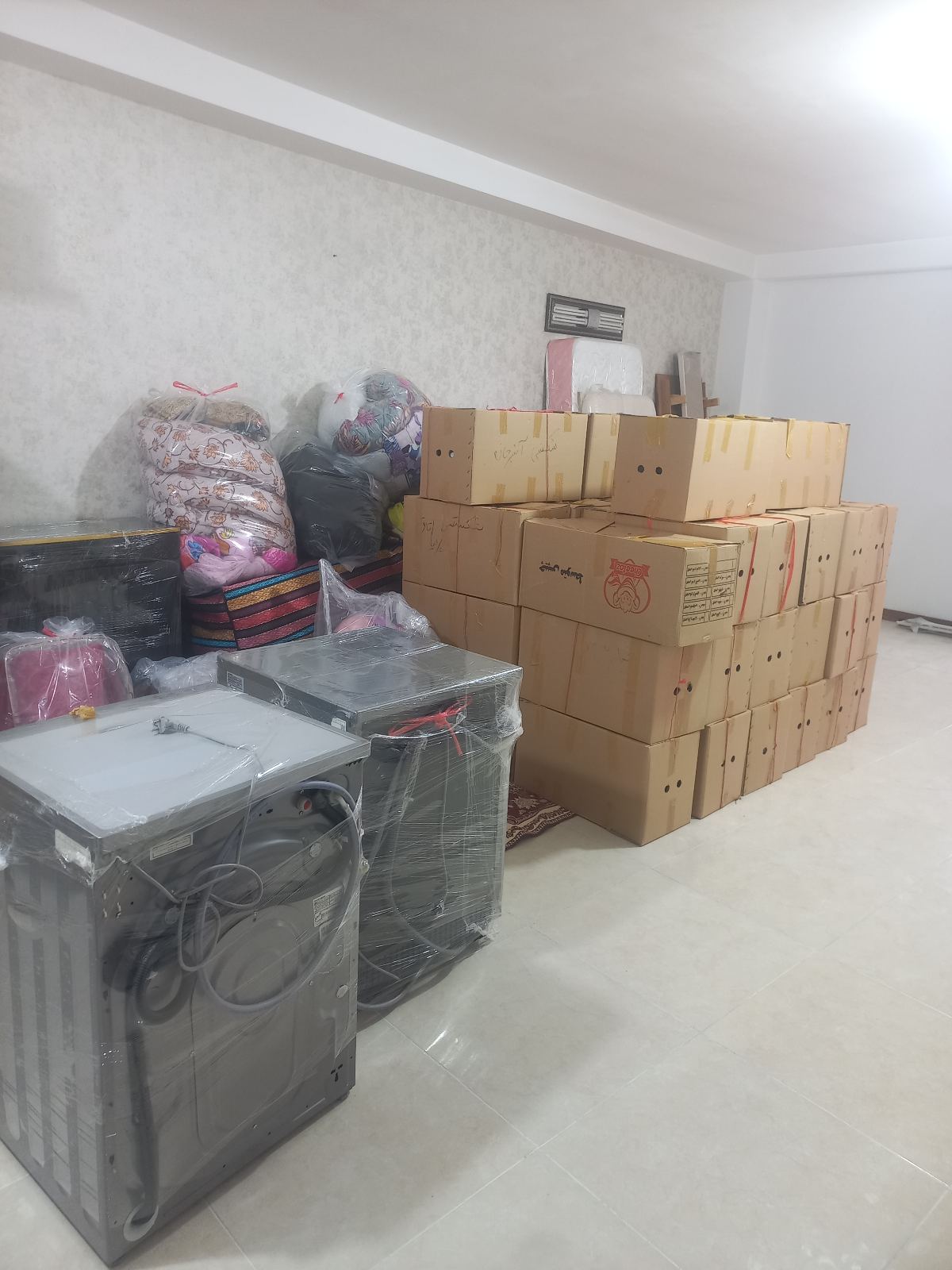 خدمات باربری روشن حمل و نقل اسباب منزل