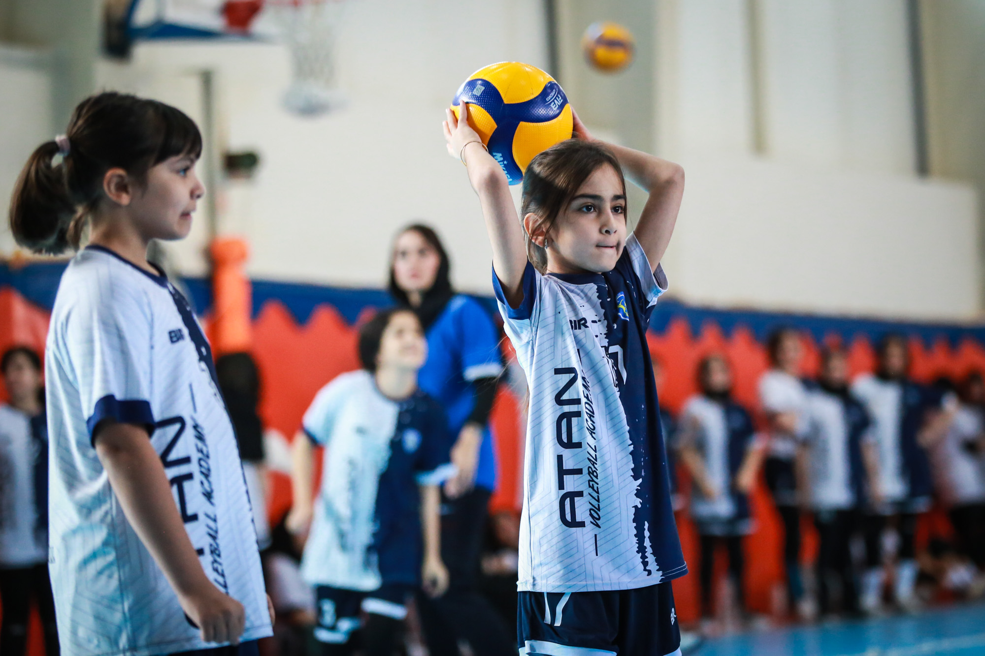 آموزش والیبال بانوان(منطقه22)