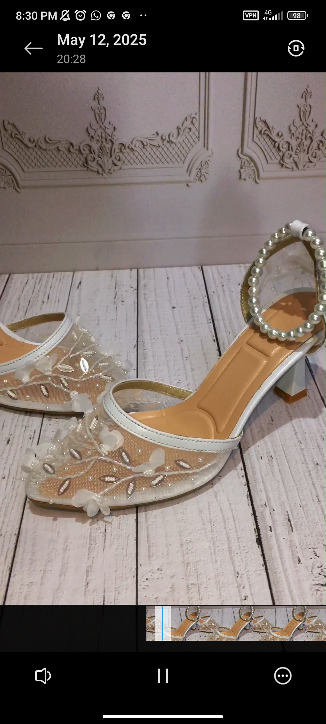 دست سازه های کفش عروس