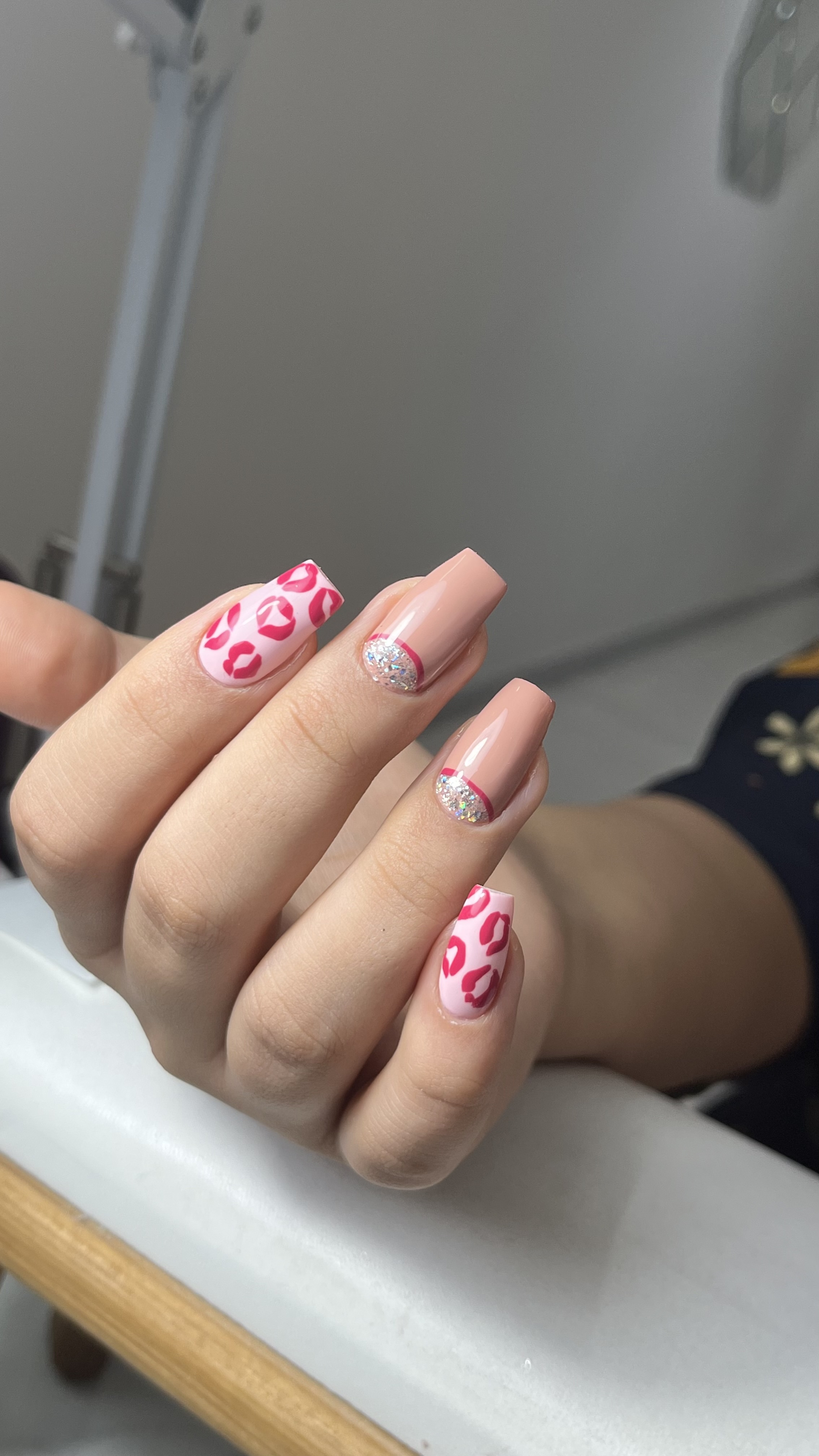 ناخنکار عسل رحیمی