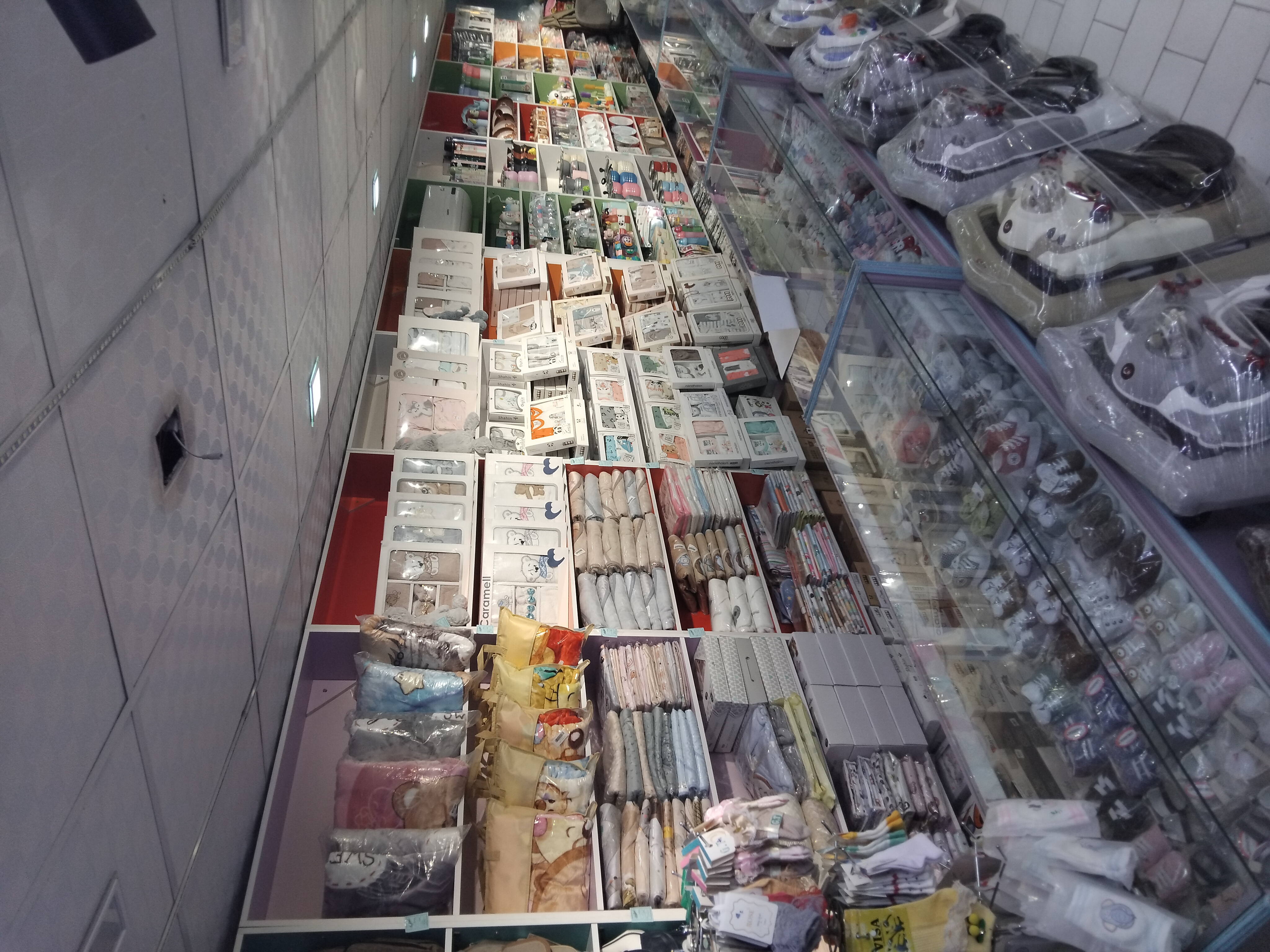 سیسمونی دنیای کوچولوها طبس