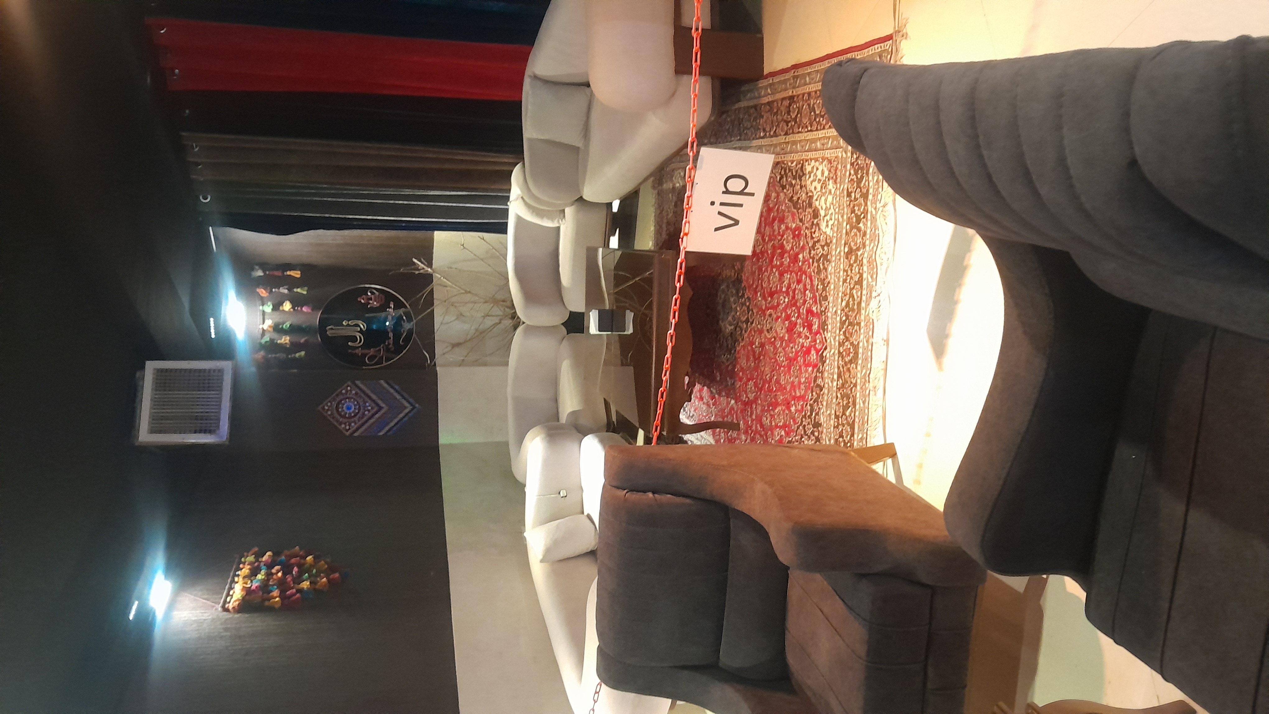 کافه و سفره خونه سنتی زال