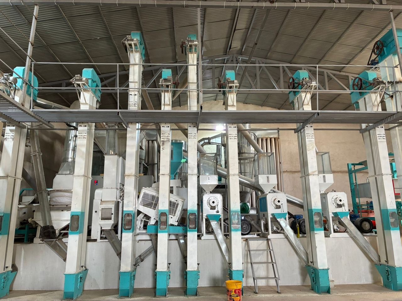 کارخانه برنجکوبی بهادری