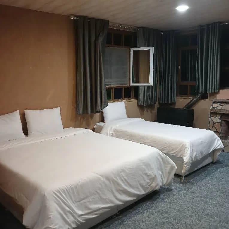 اقامتگاه بوم گردی حوض دال زاگرس