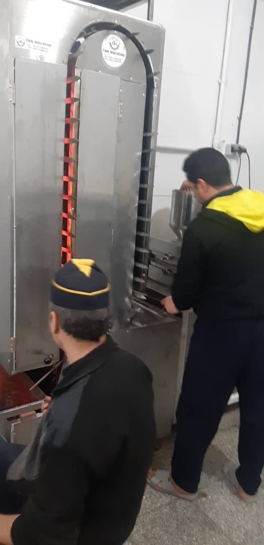 رستوران و غذای بیرون بر وجدی