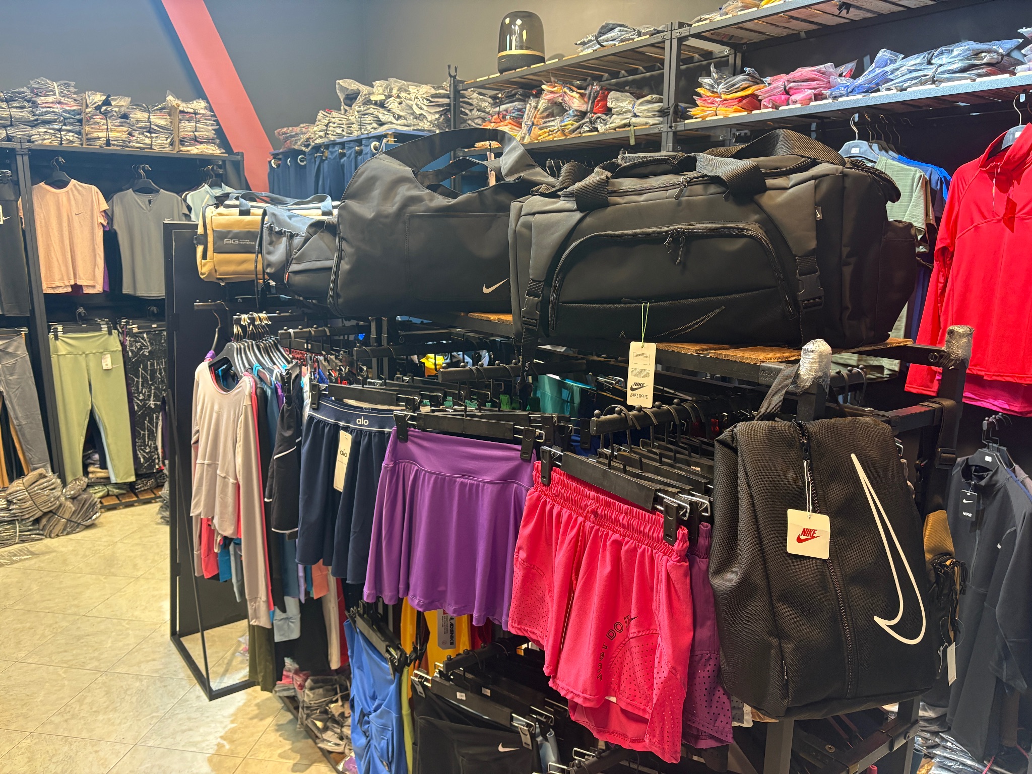 فروشگاه لباس ورزشی فیت اسپرت