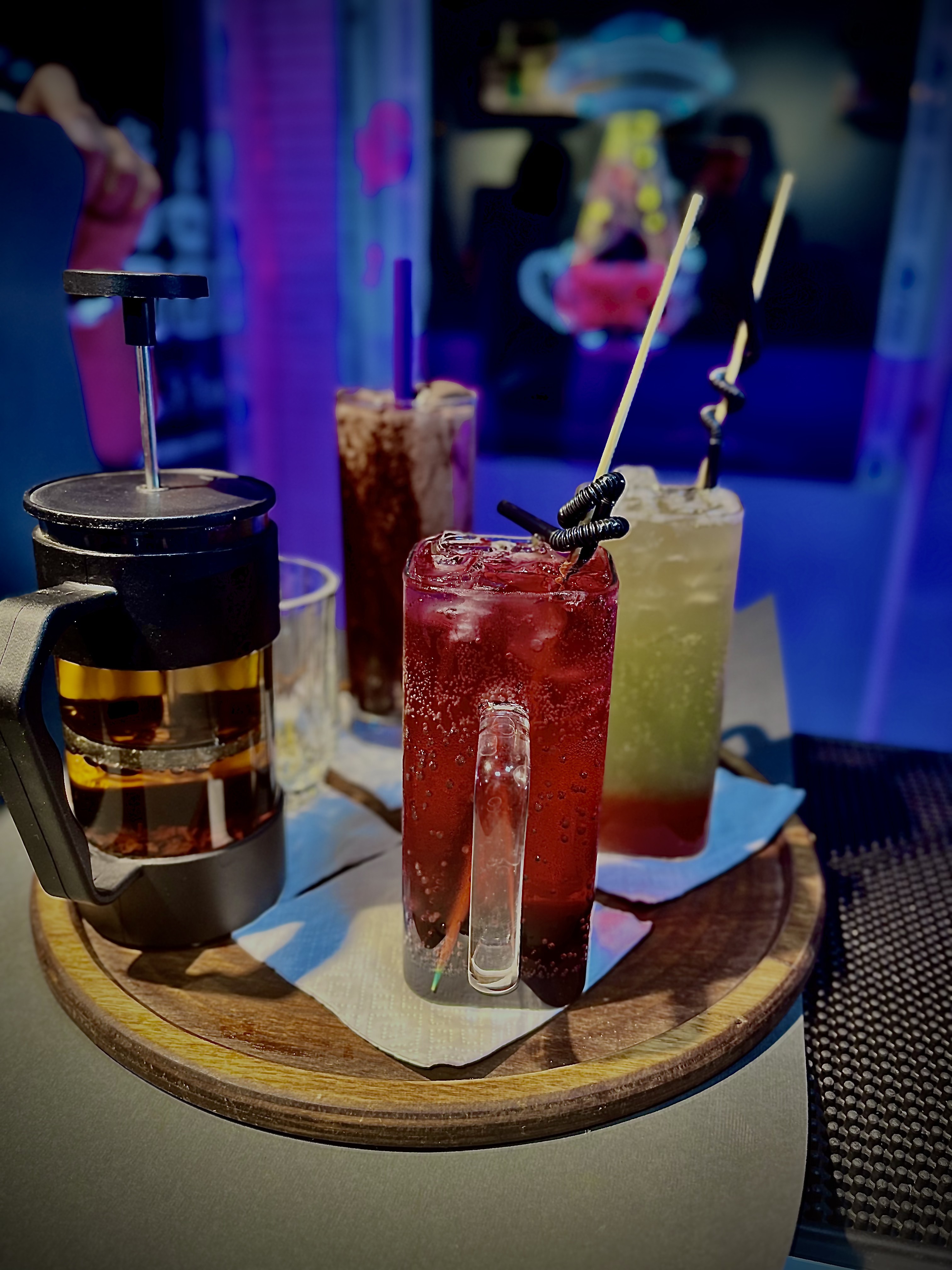 کافه عمو صالح