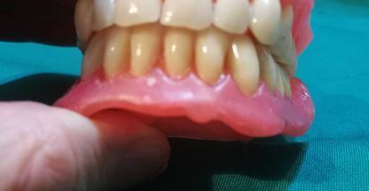 لابراتوار دندانسازی آرمیس دارای مجوز