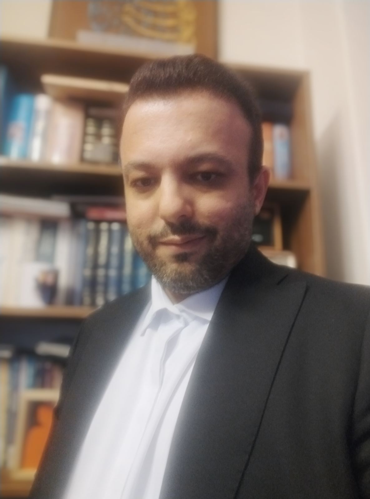 وکالت ارنگ علمشاهی زگلانی