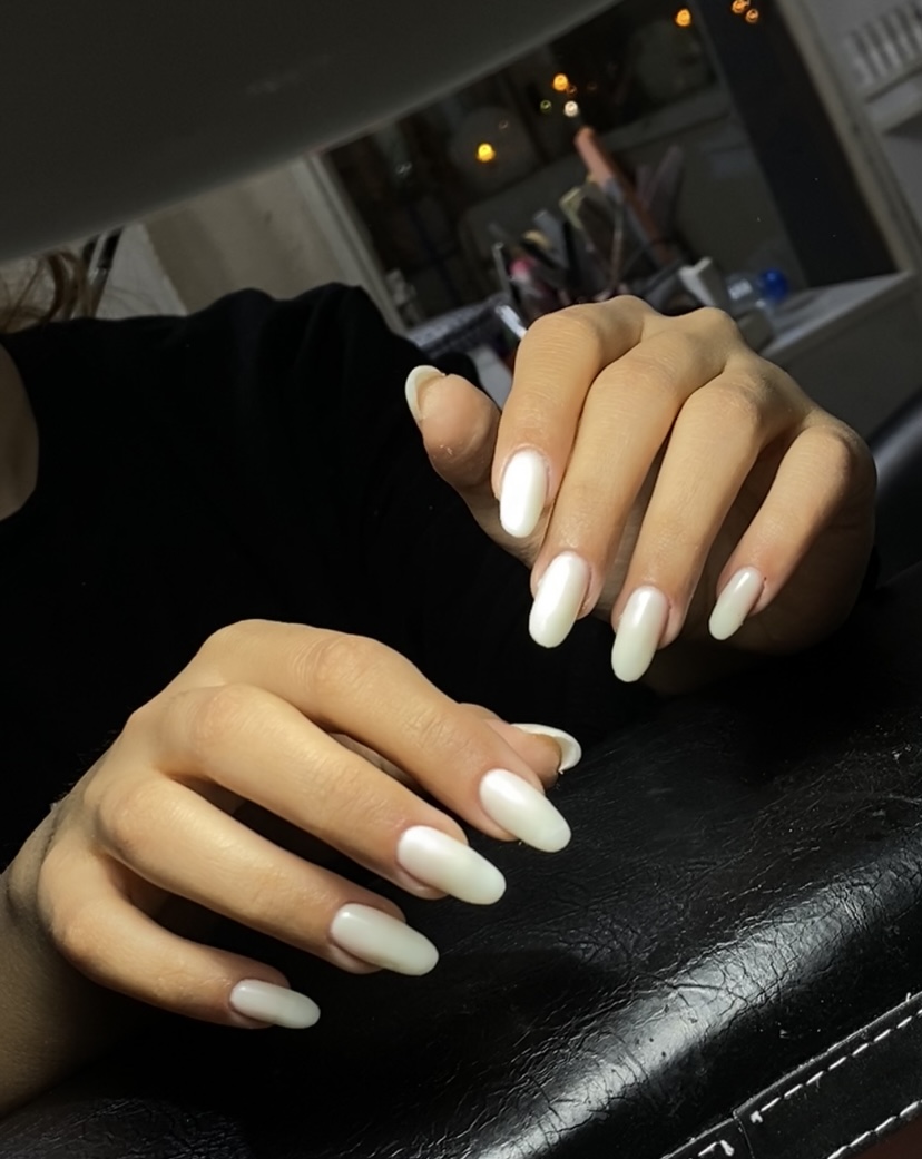 کاشت ناخن فقط۳۳۰+ژلیش رایگان