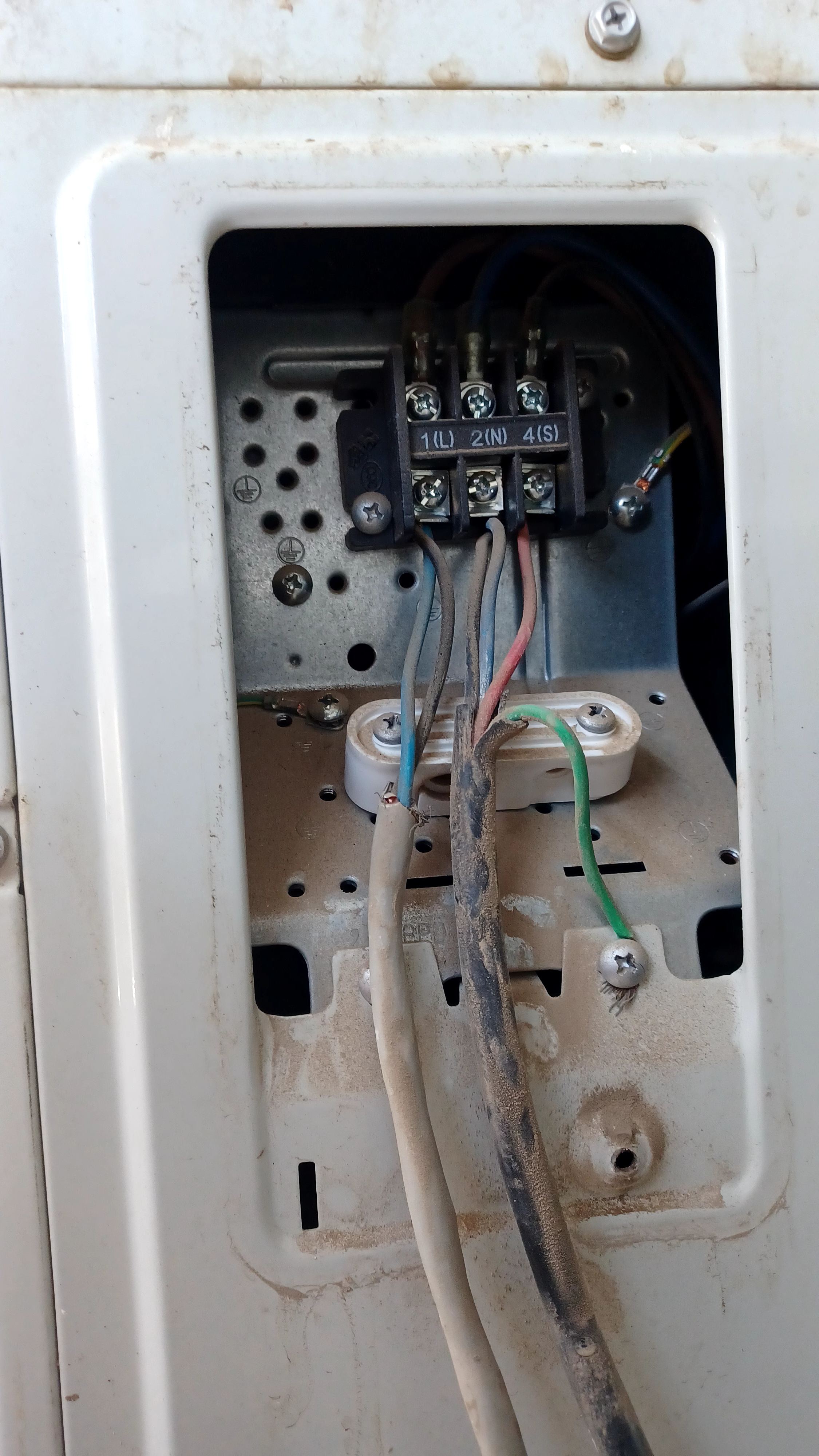 تعمیرات کولر آبی و کولر گازی  هخامنش
