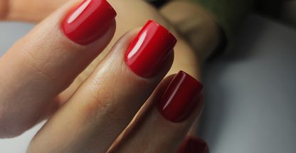 خدمات تخصصی ناخن لاکیا