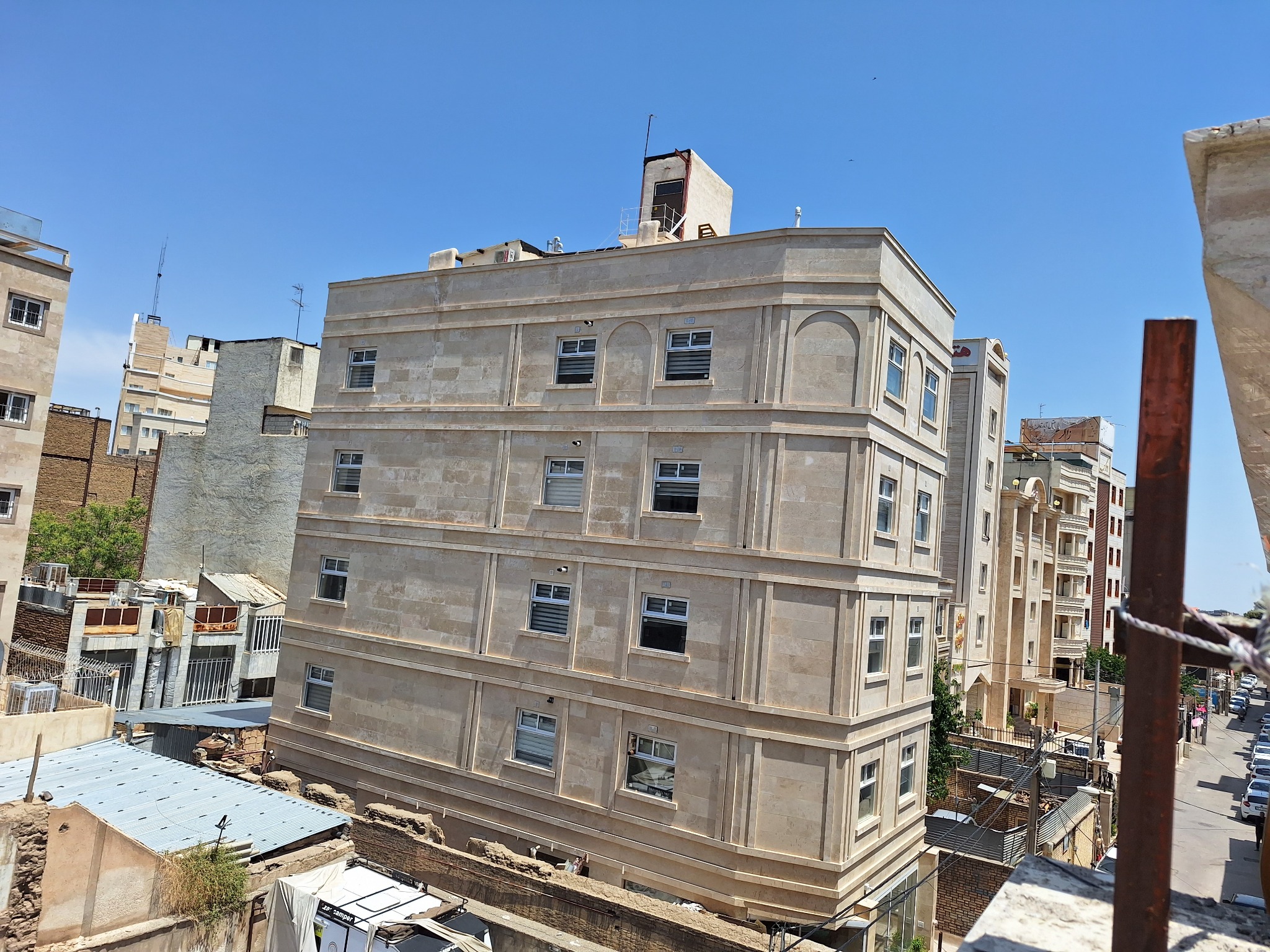 سوئیت و آپارتمان الیزه